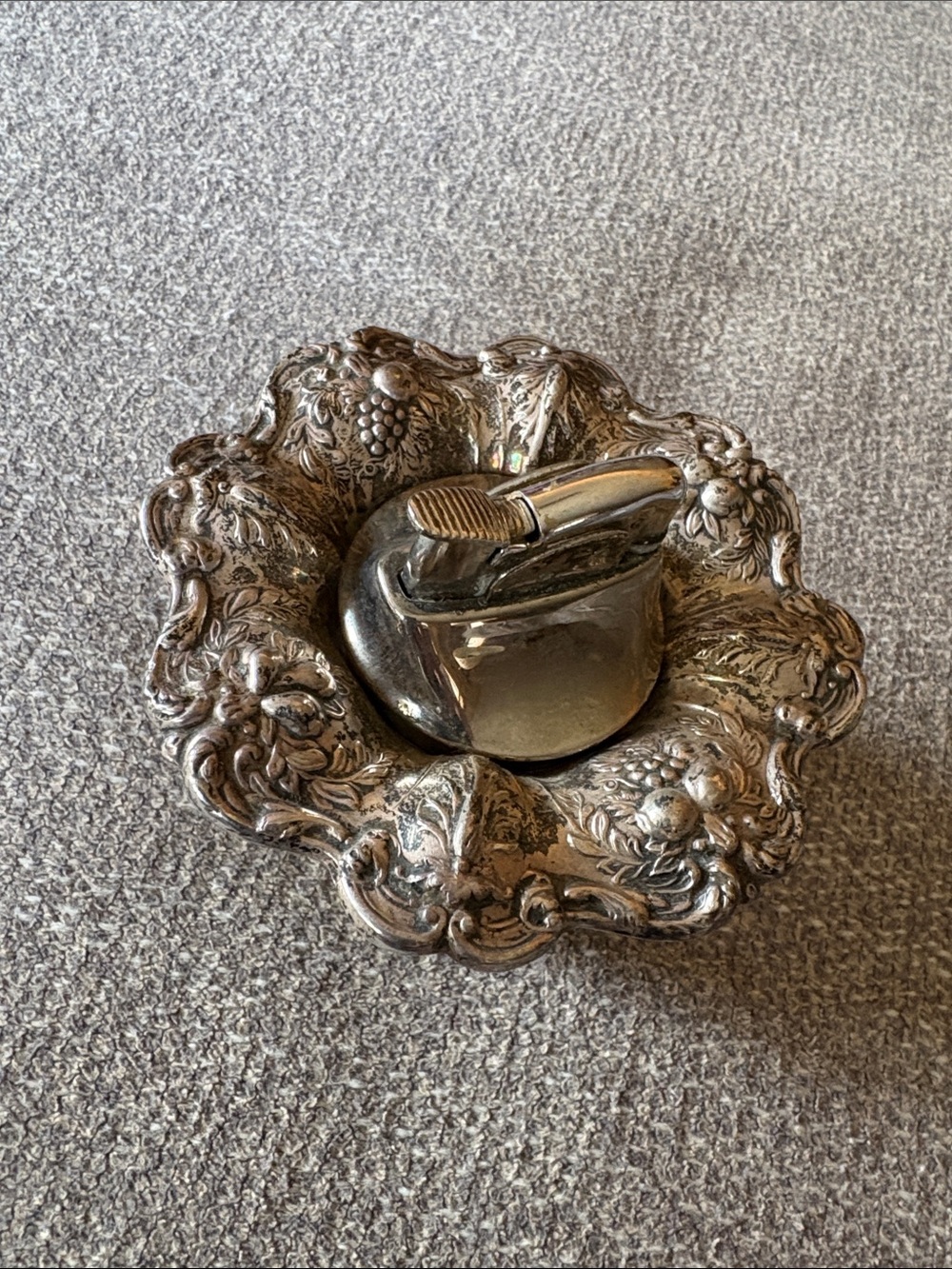 REED & BARTON Sterling Silver Francis 1 Lighter and Ornate Holder Vintage 82 g